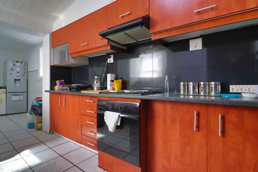 5 Bedroom Property for Sale in Sanddrift Western Cape